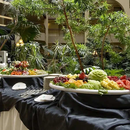 Embassy Suites By Hilton Seattle North Lynnwood 